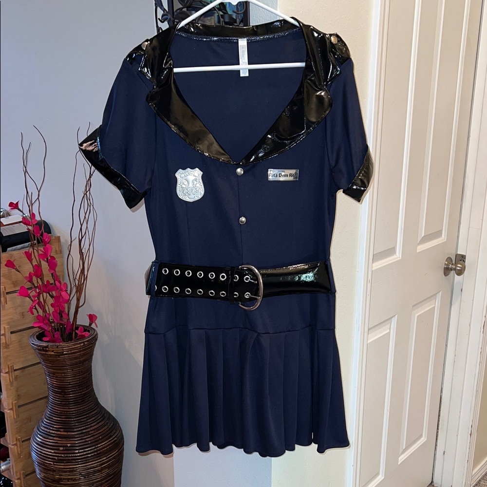 Fun Black and Navy Blue Policewoman Costume